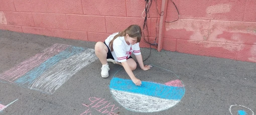 Сегодня в Экограде прошёл насыщенный и тёплый день под миссией «БУДЬ С РОССИЕЙ!» 🇷🇺✨