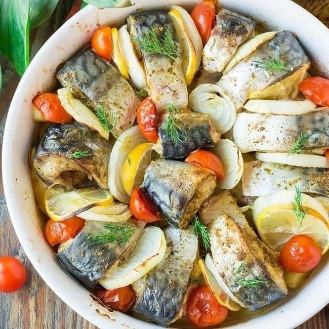 🐟 Скумбрия, запечённая на картофельной подушке — на 100 г: