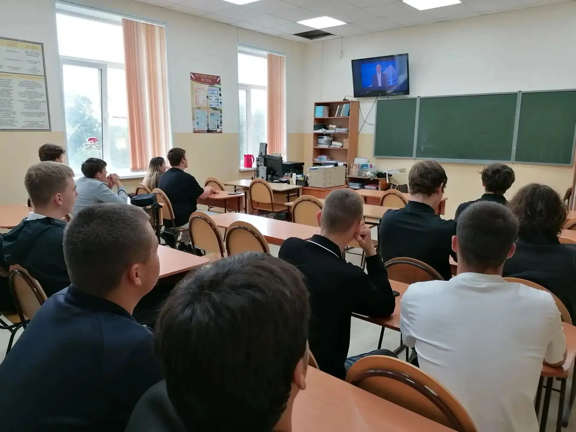 🌟В Дальневосточном судостроительном колледже прошли классные часы для старшекурсников!🌟