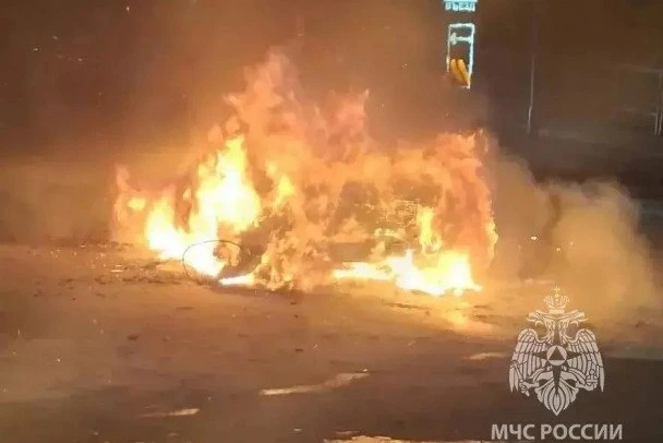 На Главной улице Нового Девяткино сгорели "Жигули"