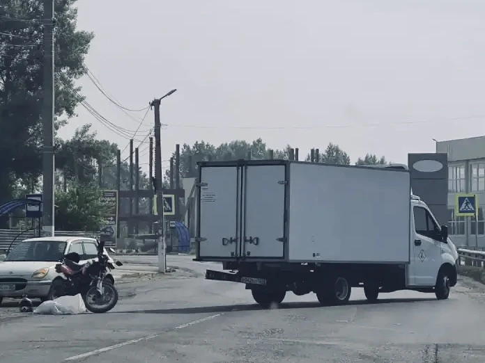 ДТП с участием мотоциклиста

Авария произошла сегодня на улице Советской. На месте работала бригада 