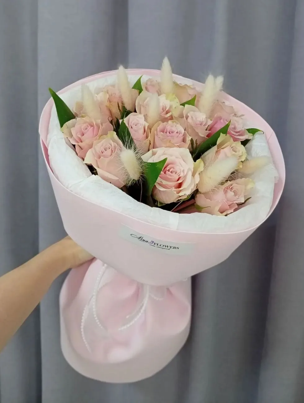 🌸🌾 Трендовое сочетание: Розы + Лагурус.