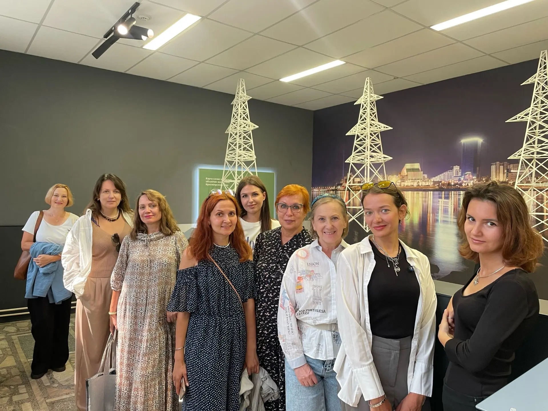 🖼️ СГК и Национальный центр «Россия» развивают сотрудничество
 
Экскурсоводы красноярского филиала 
