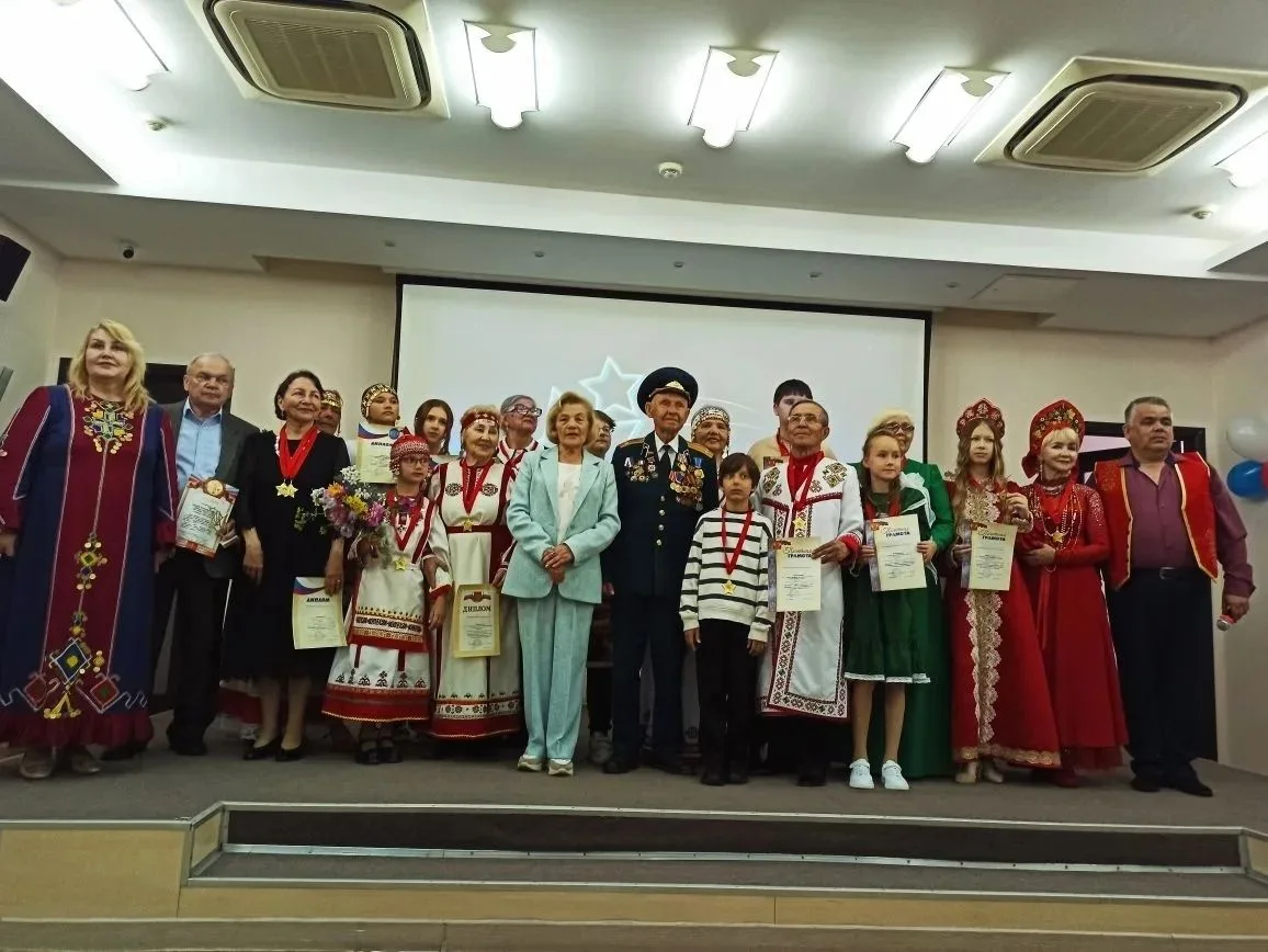Две звезды, одна большая победа: творчество объединяет поколения

🗓️ 18 июня на сцене Национальной 