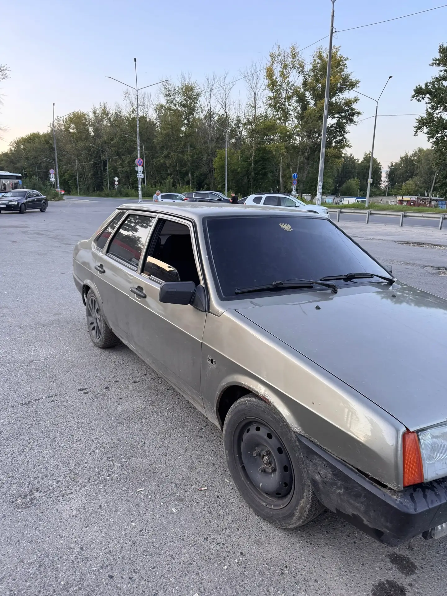 В продаже 21099