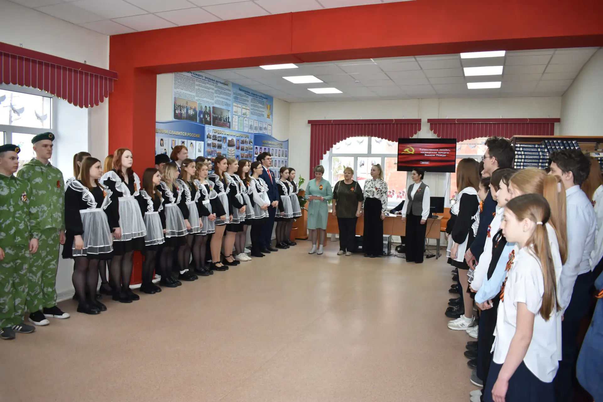 В Барабинском районе проходит акция «Часовой у Знамени Победы»🇷🇺  В преддверии 81-й годовщины Победы
