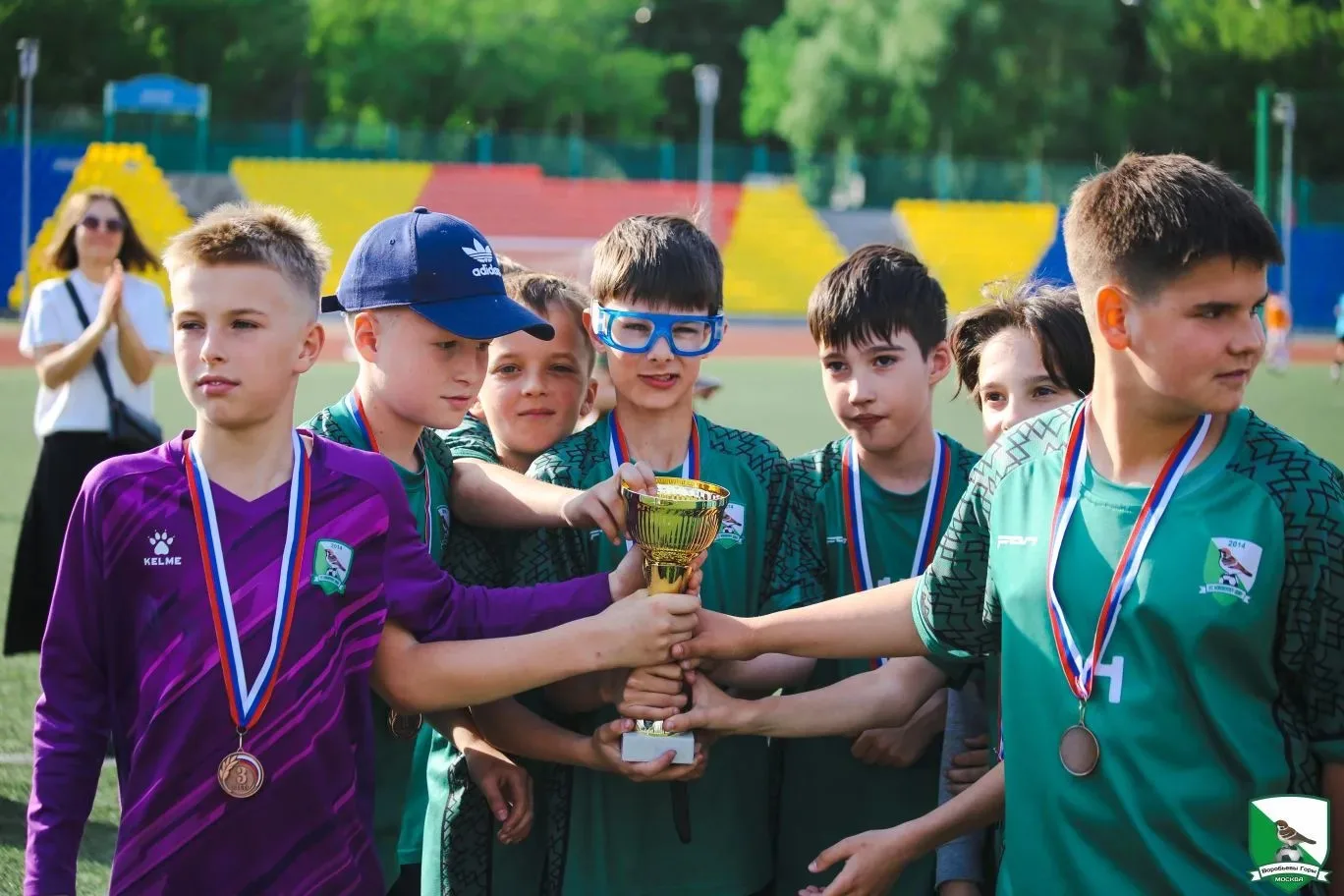 ⚽️ Открытое летнее первенство по футболу на Воробьевых горах!

17 июня детско-юношеская спортивная ш