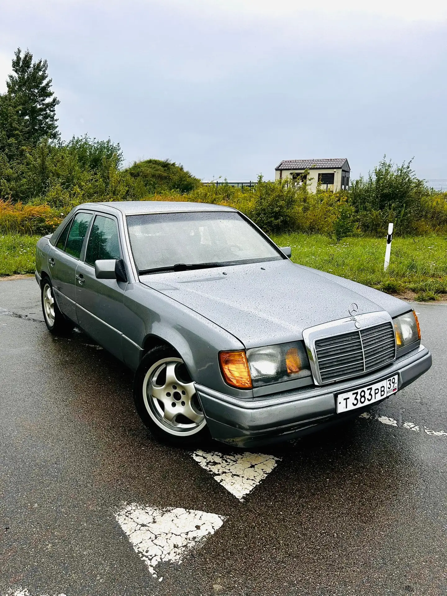 Mercedes-Benz w124