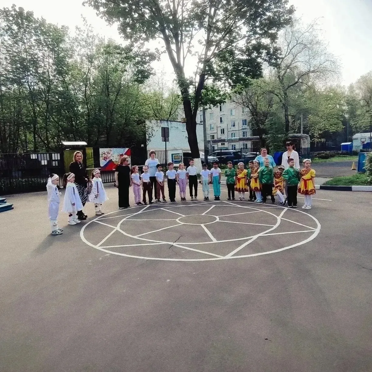 2026 ГОД ГОД ЕДИНСТВА НАРОДОВ  РОССИИ  Праздник единства народов -  яркое погружение в многообразие 
