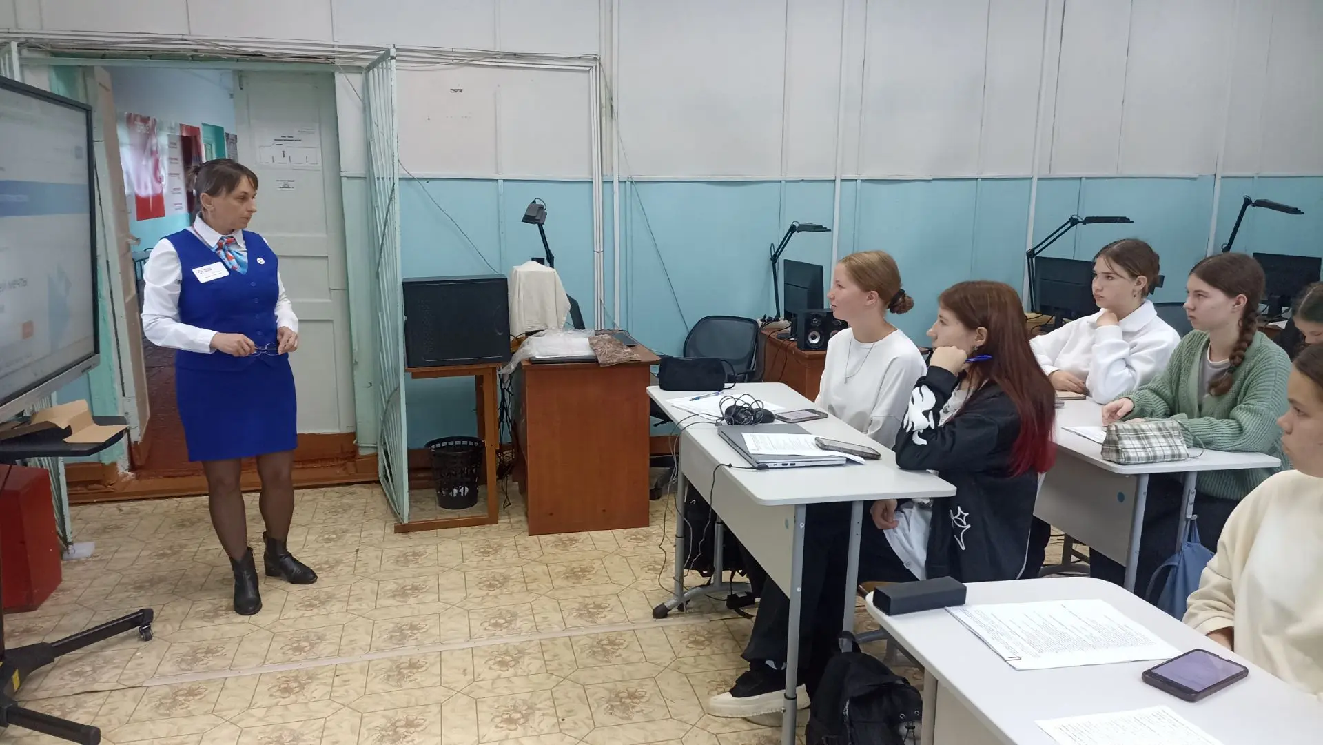 6 октября в Варфоломеевской школеN 2 прошло выездное мероприятие Яковлевского центра за...