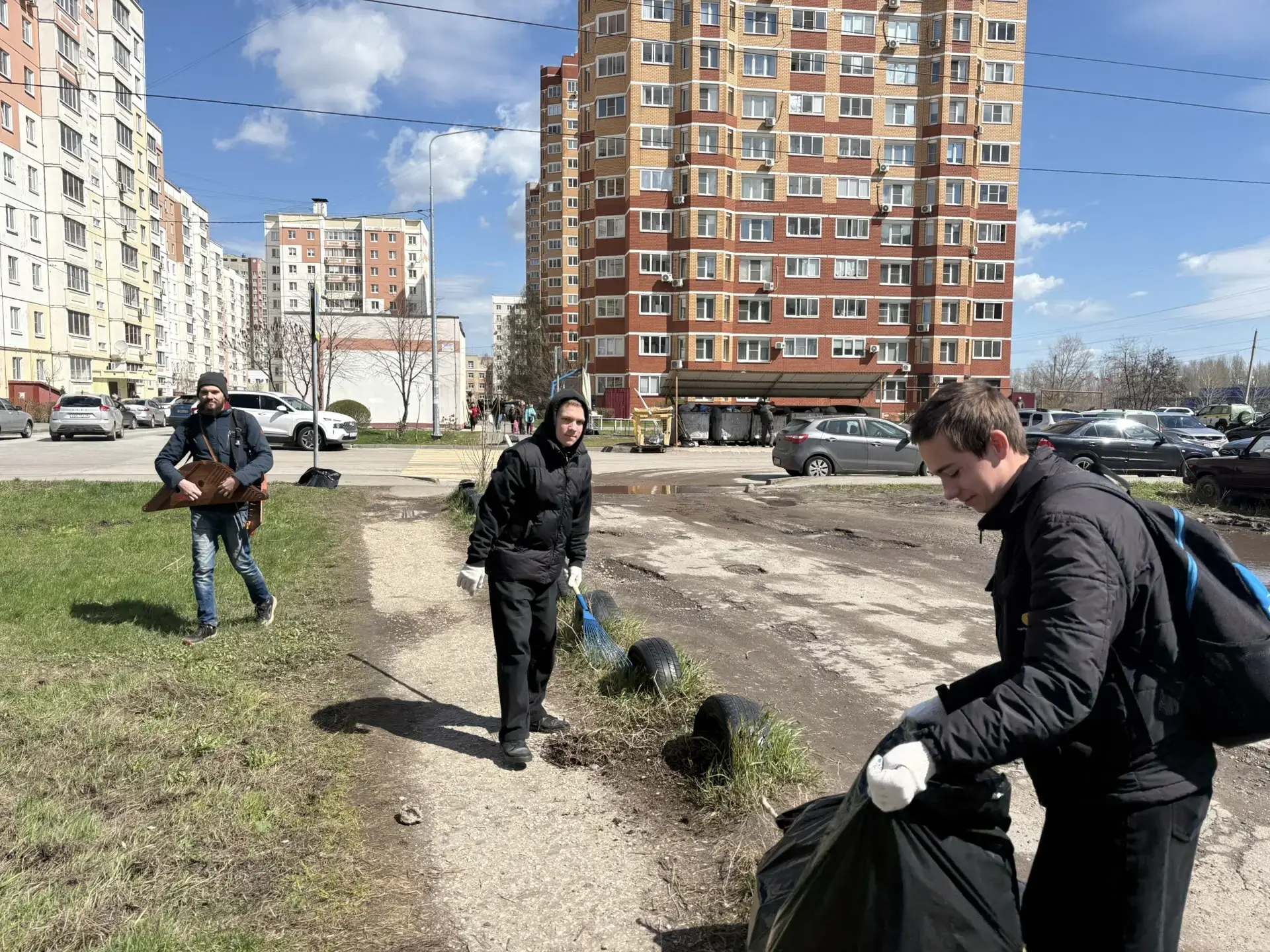 Студенты на Всероссийском субботнике☀  💥25 апреля 2026 года добровольцы из группы ТО2-24 👥под руково