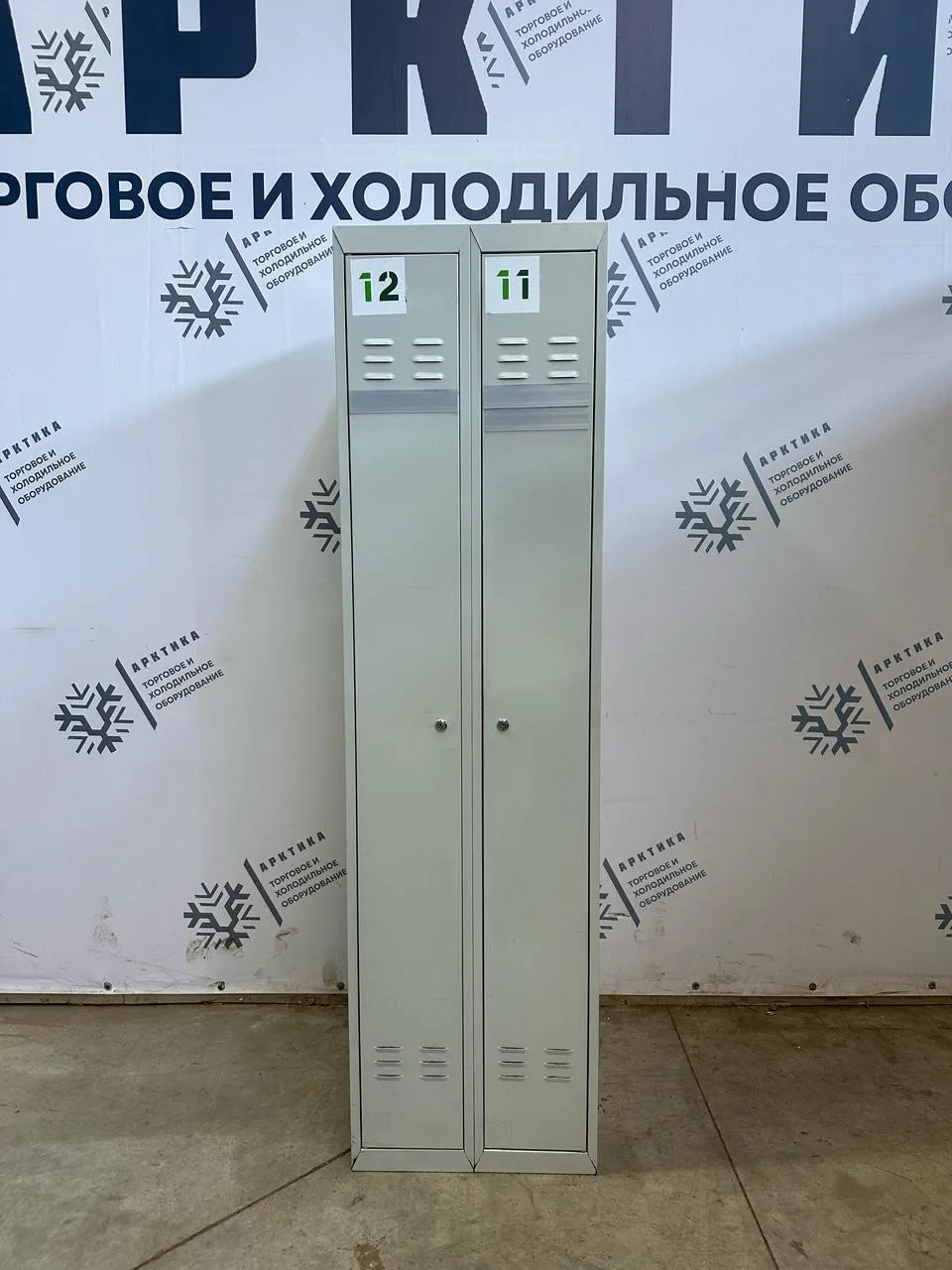 Металлический шкаф — это сочетание прочности, функциональности и лаконичного дизайна.