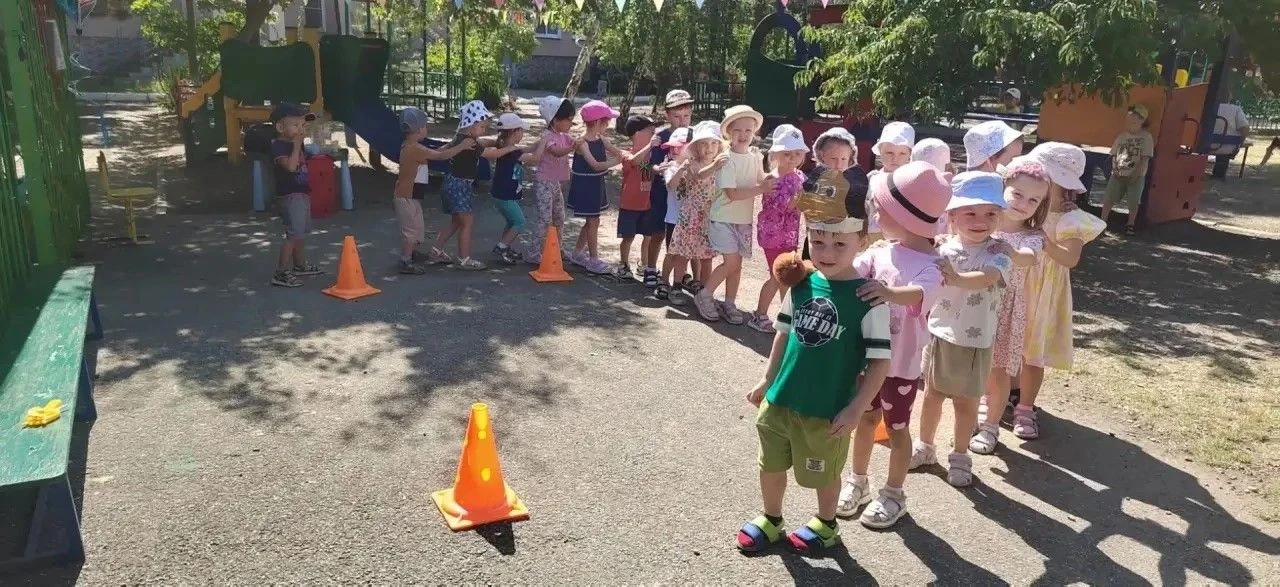 Мир, в котором мы живем!⛹️❤️Неделя, к празднику Дня Железнодорожника, в группе «Звездочка», началась