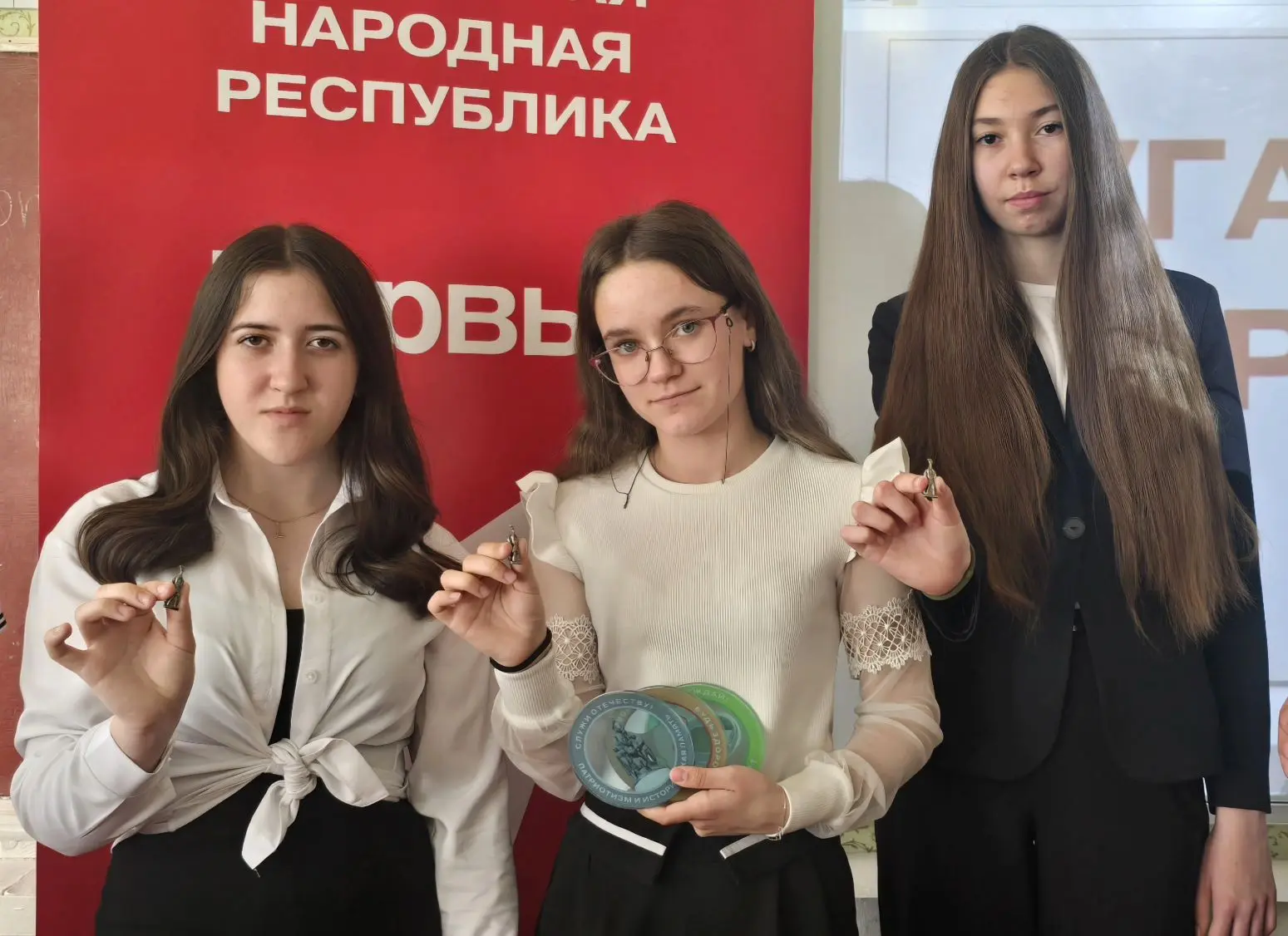 Учащиеся 9 класса Танюшевской средней школы успешно прошли  направления проекта «Луганс...