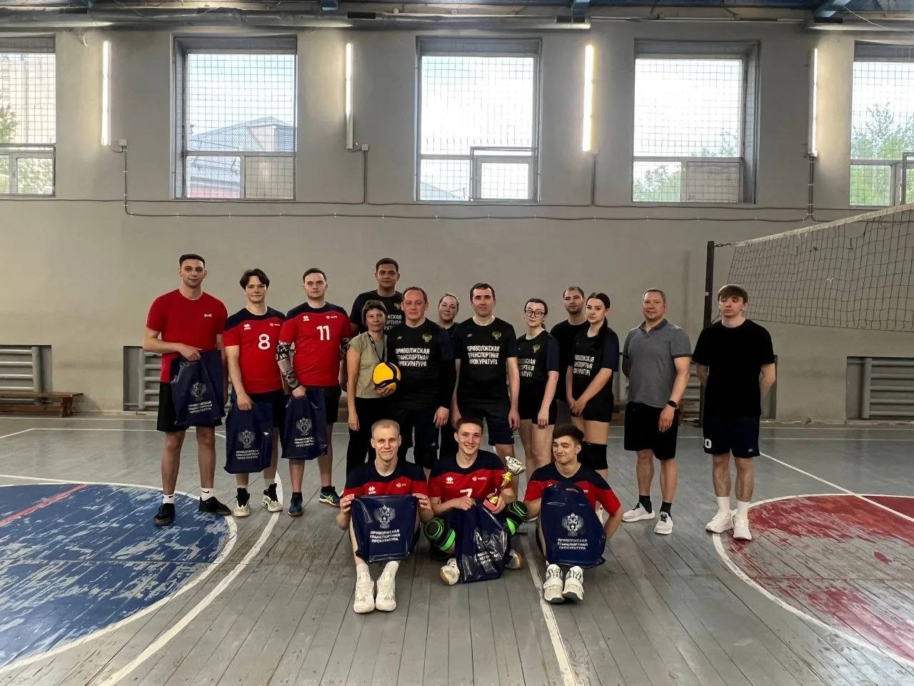 🏐ВОЛЕЙБОЛ ОБЪЕДИНЯЕТ!!!  Сегодня состоялся захватывающий волейбольный матч между студентами НИПС и с