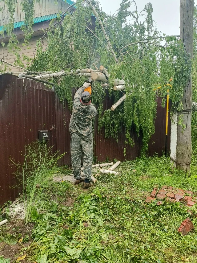 ❗Аварийные бригады устраняют последствия природного катаклизма, который 27 мая оставил ...