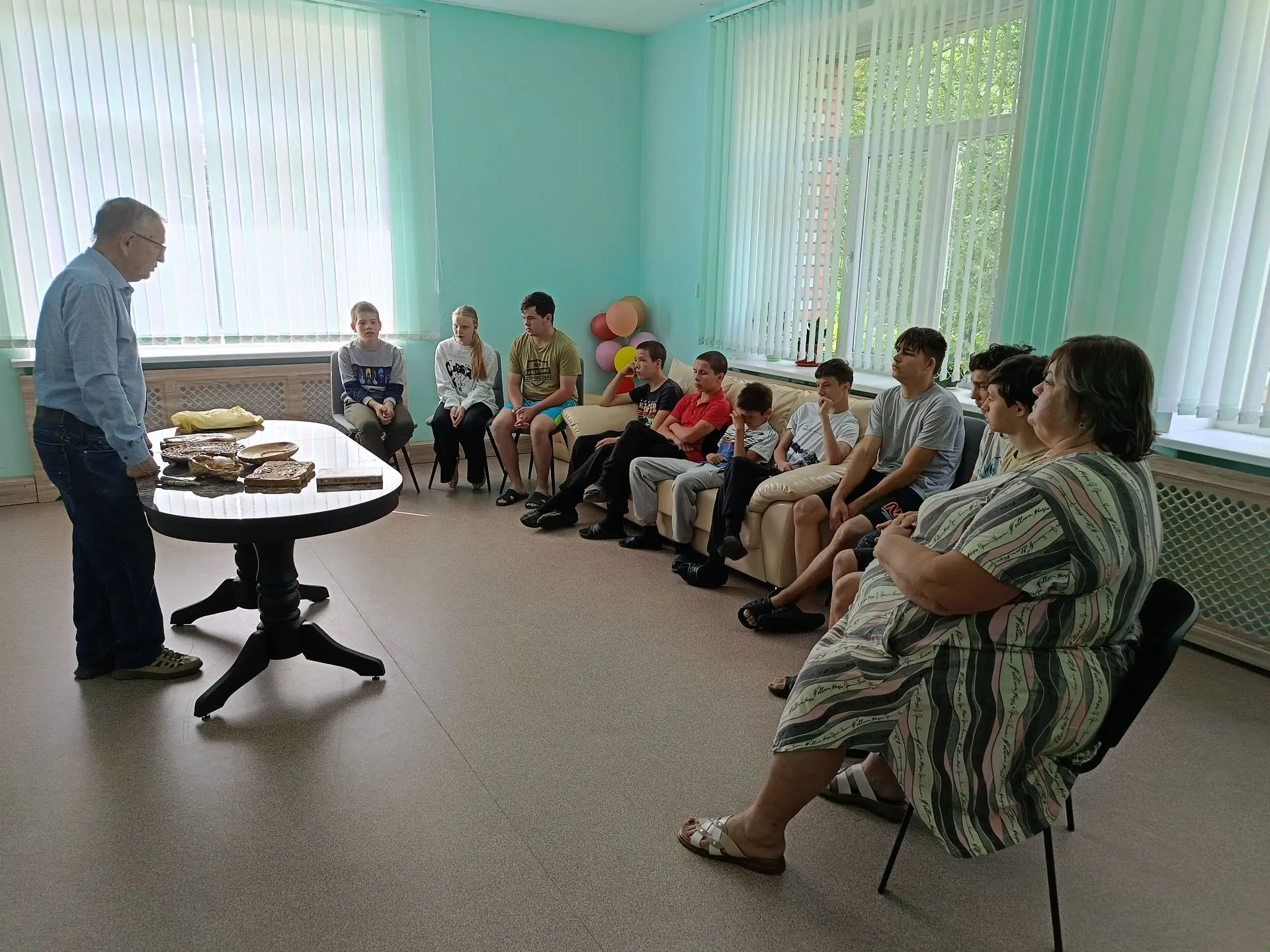 Кузнецкий филиал реабилитационного центра совместно с краеведческой библиотекой города ...