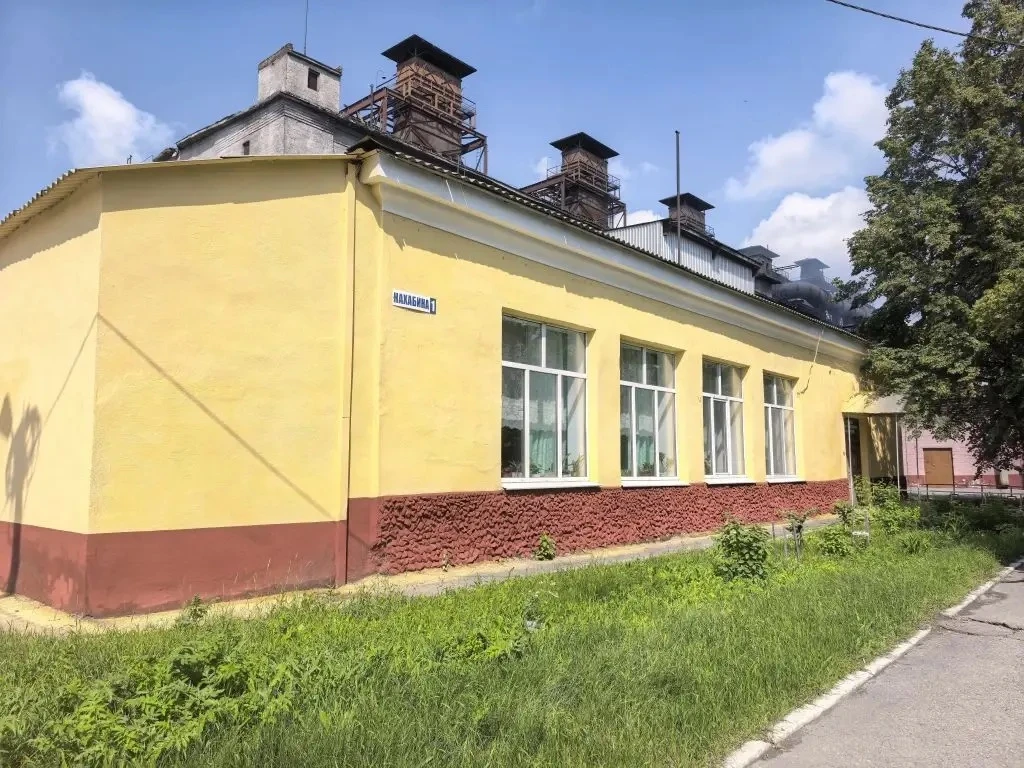 ✨На территории Серовского завода ферросплавов стало ещё уютнее!

Завершены работы по покраске здания
