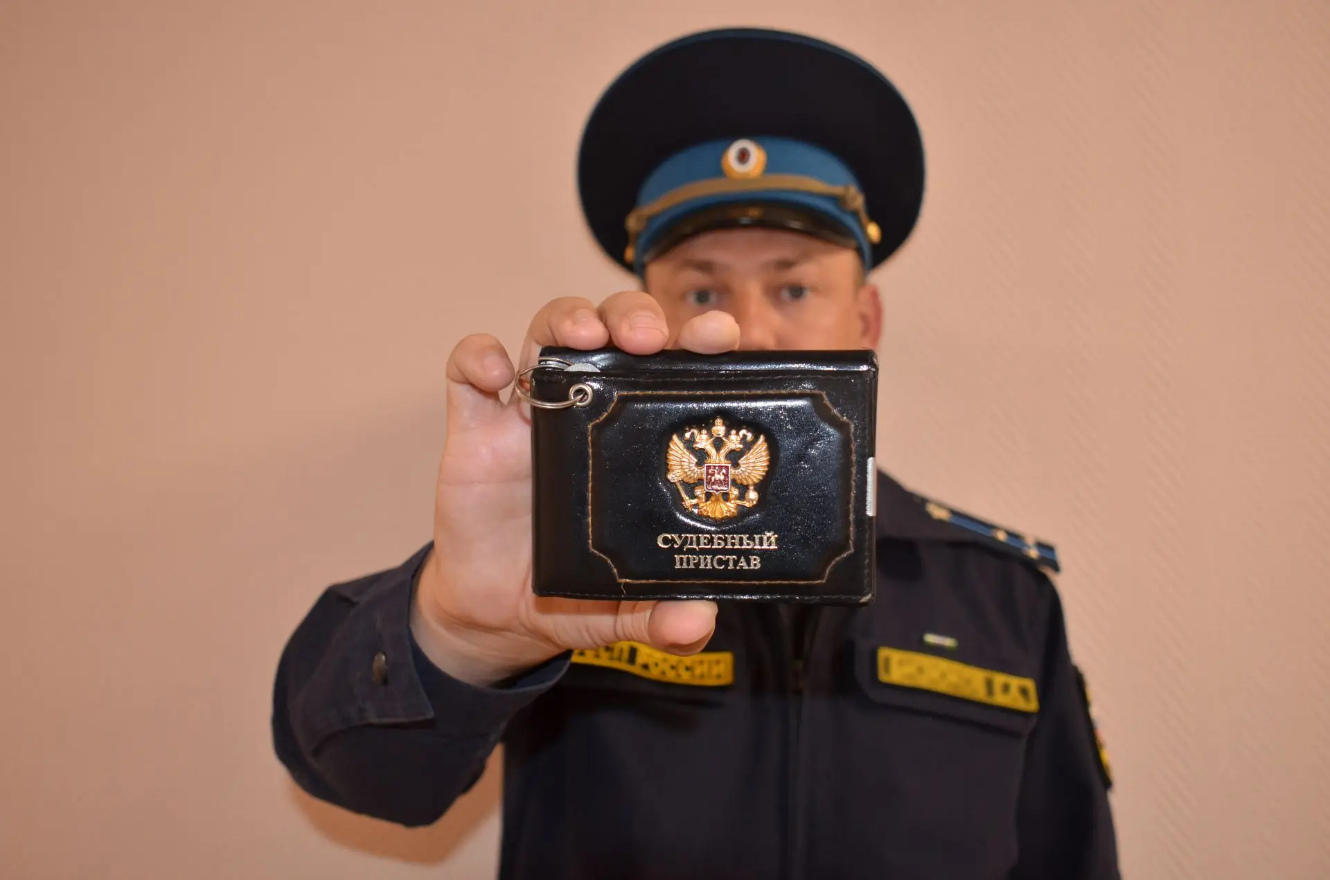 Судебные приставы добились выделения детям долей в квартире в Чите  Семейная пара приобрела на средс