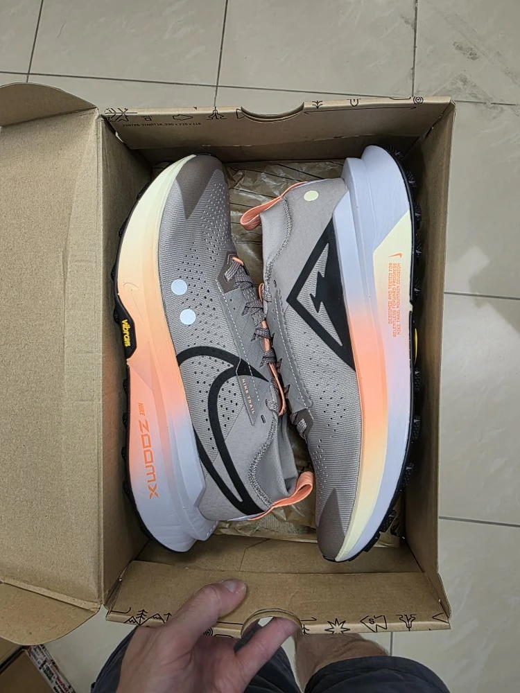 Nike ZoomX Zegama Trail 2
В наличии 27,5 см
Остальные размеры под заказ 
Для заказа обращаться 
[кон