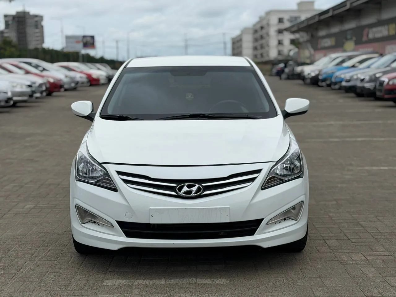 🚗🅰️🅰️🅰️
🚘Марка: Hyundai Solaris
⚙️Двигатель 1.6л 
⛽️вид топлива : Бензин 
 📅Год выпуска:  2015