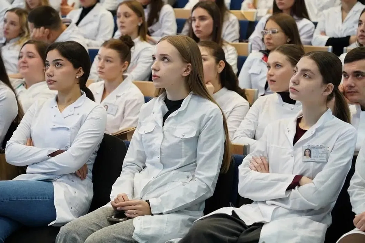 🎓 Более 2,6 тысячи студентов КубГМУ учатся по целевому направлению от медицинских учре...