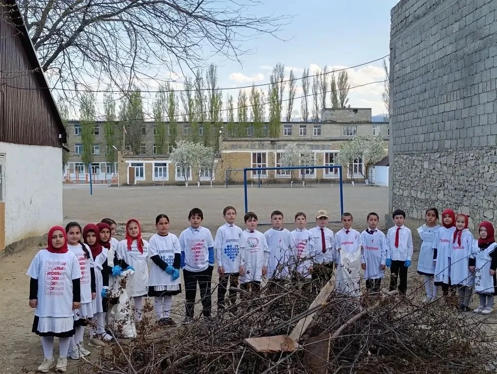 Чистота начинается с нас! 🌱 Сегодня наш Чиркейский образовательный центр стал частью большой общерес
