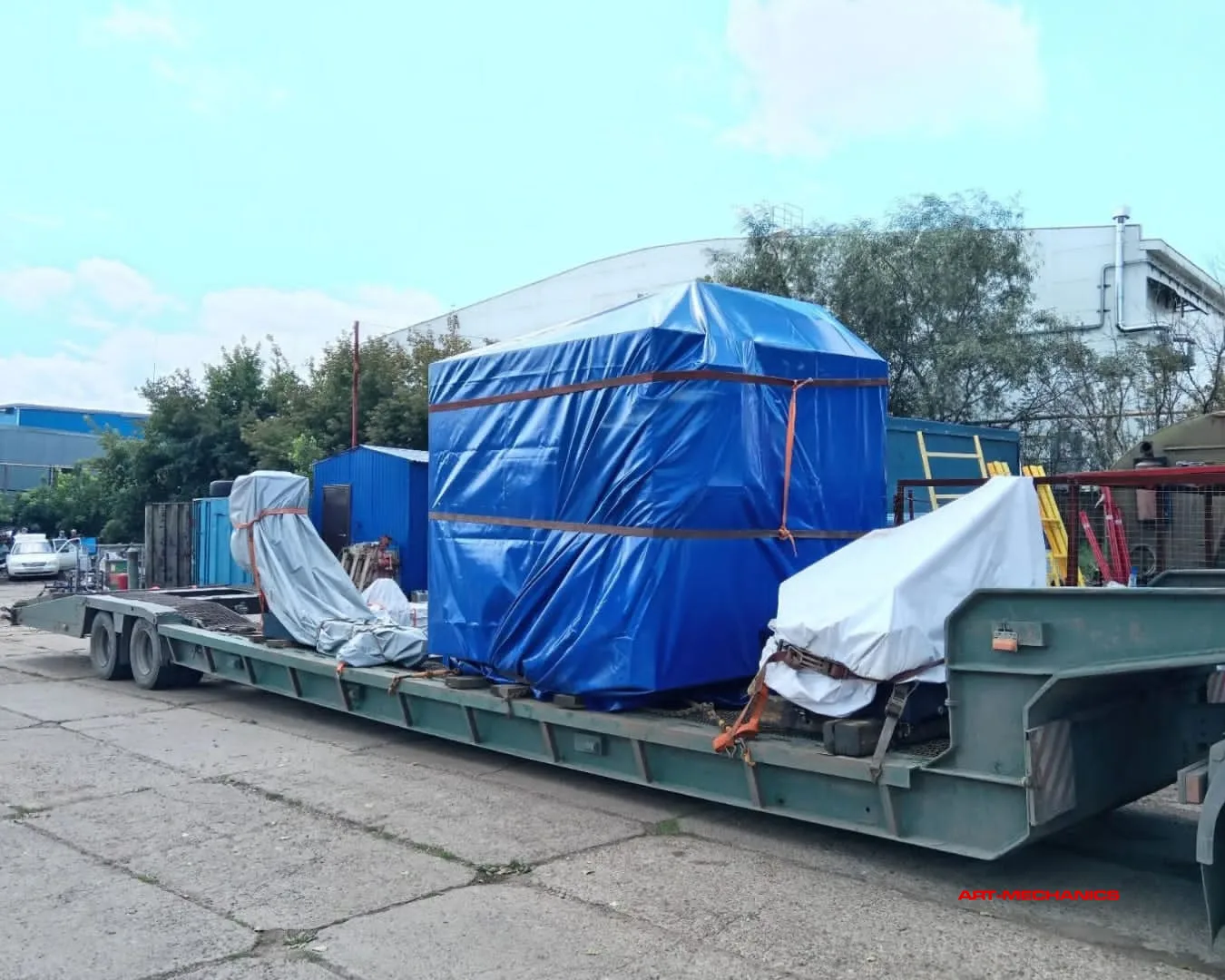 🚚 Отгрузка нового пятиосевого вертикально-фрезерного обрабатывающего центра с ЧПУ SPIN...