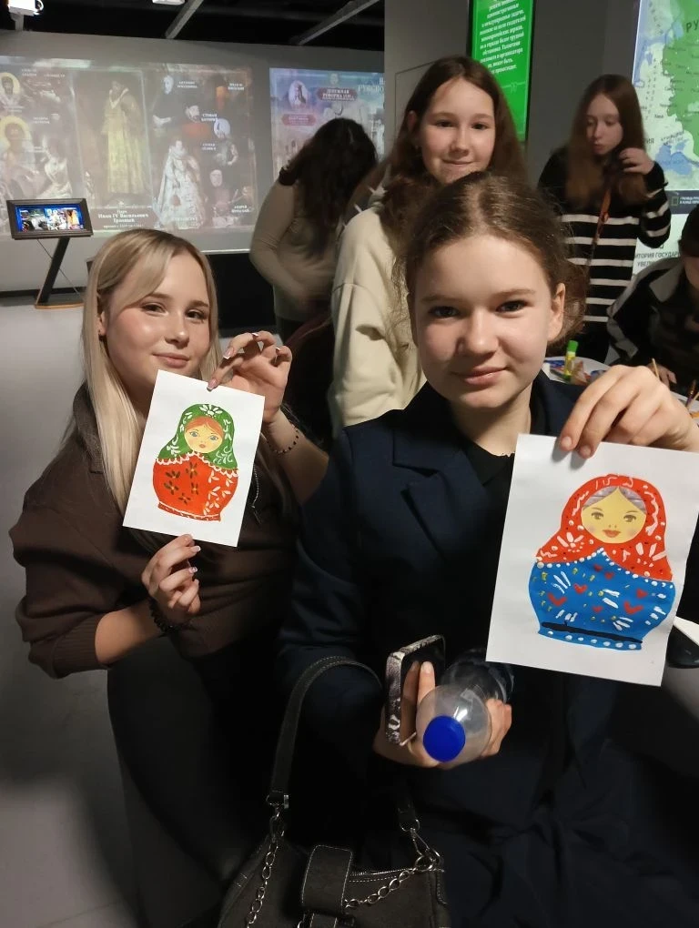 🇷🇺Погружение юных макеевчан в историю! 🚀  Экскурсия в Сердце Истории 🤩 продолжаются.  😇Что же впечат