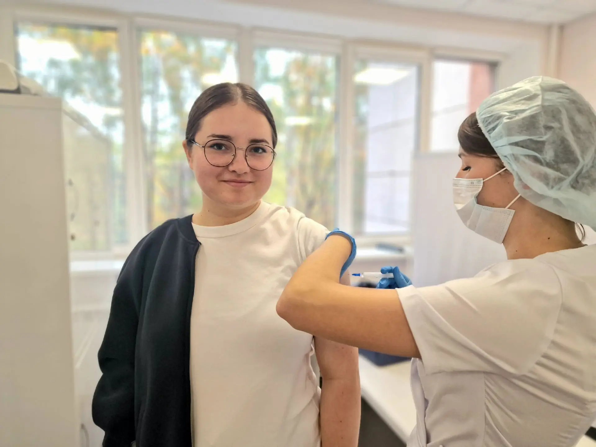 💉 Поликлиника №5 вакцинирует будущих медиков