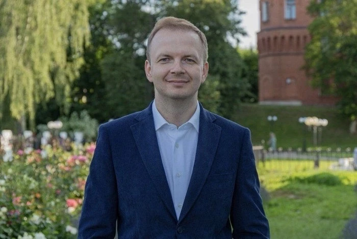 📌Уважаемые жители Владимирской области! Дорогие земляки!
Сердечно поздравляю вас с Днём России!
Наш