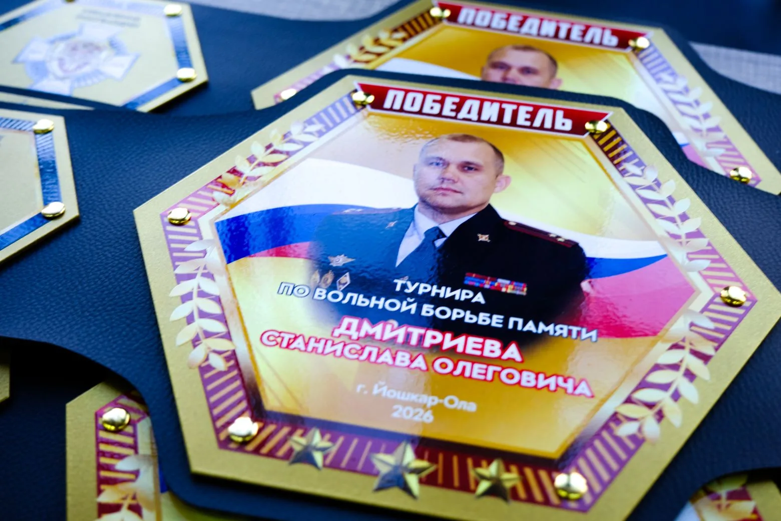 В Йошкар-Оле прошел турнир по вольной борьбе памяти офицера Росгвардии полковника полиции Станислава