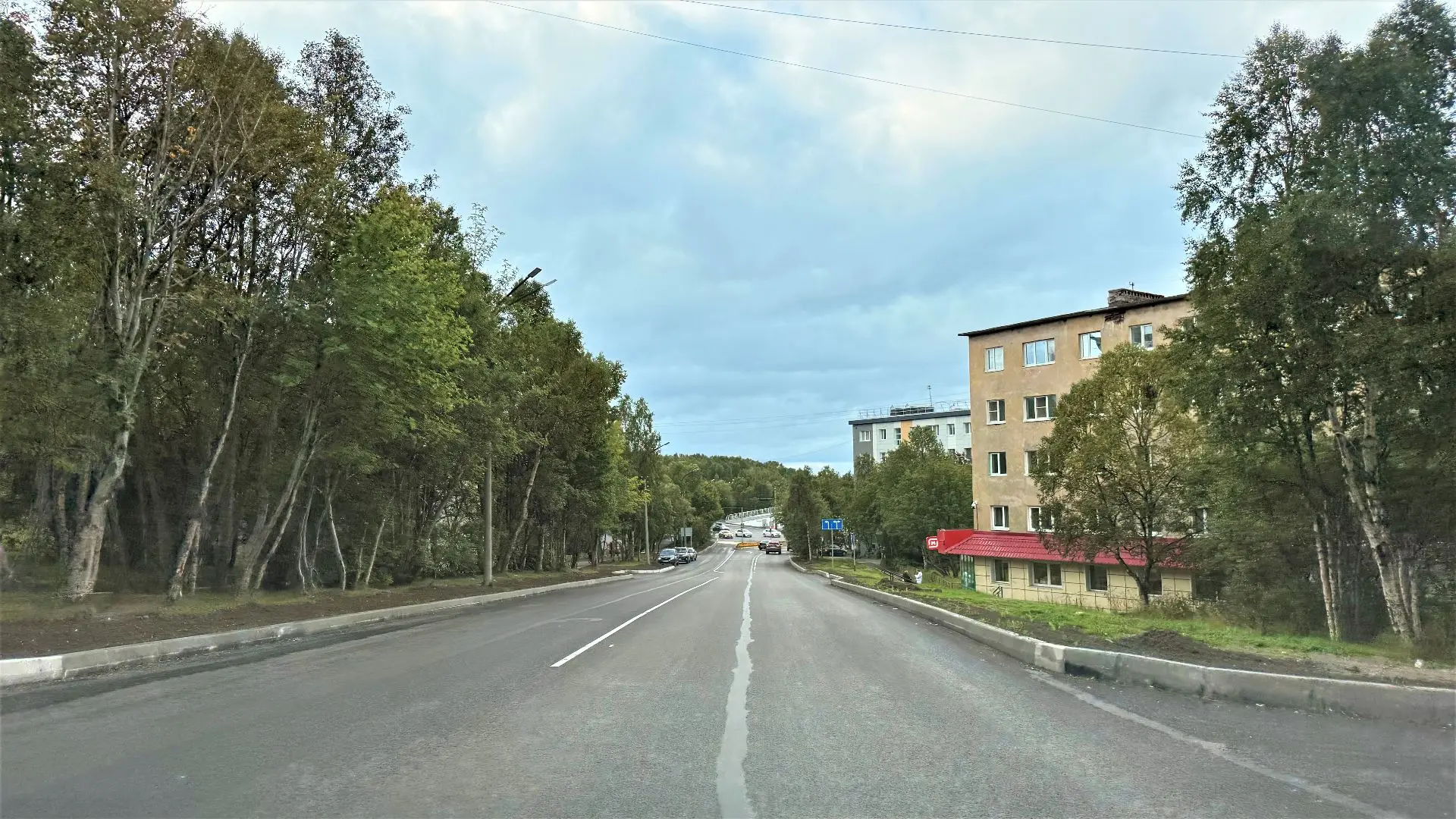 Юлия Полиэктова проехала по улицам Мурманска, чтобы оценить ход ремонтных работ. Картин...
