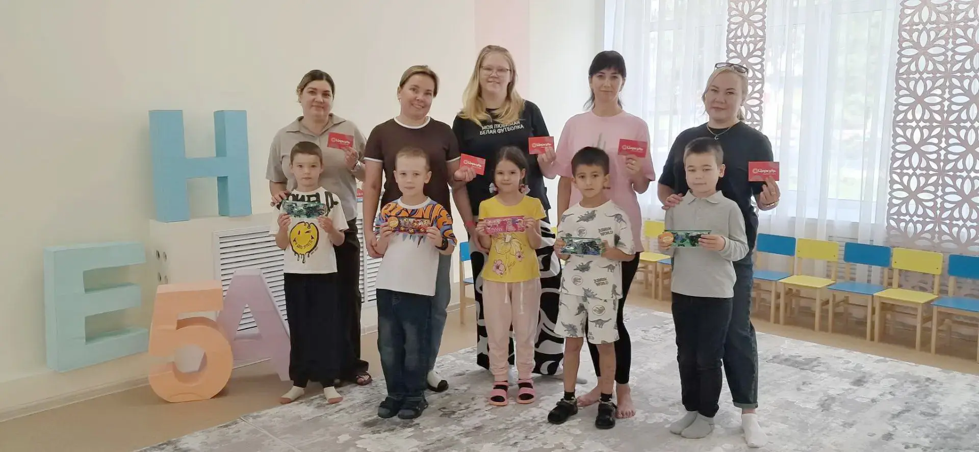 🎒✨ Первый раз - в первый класс: поздравляем наших маленьких первооткрывателей!