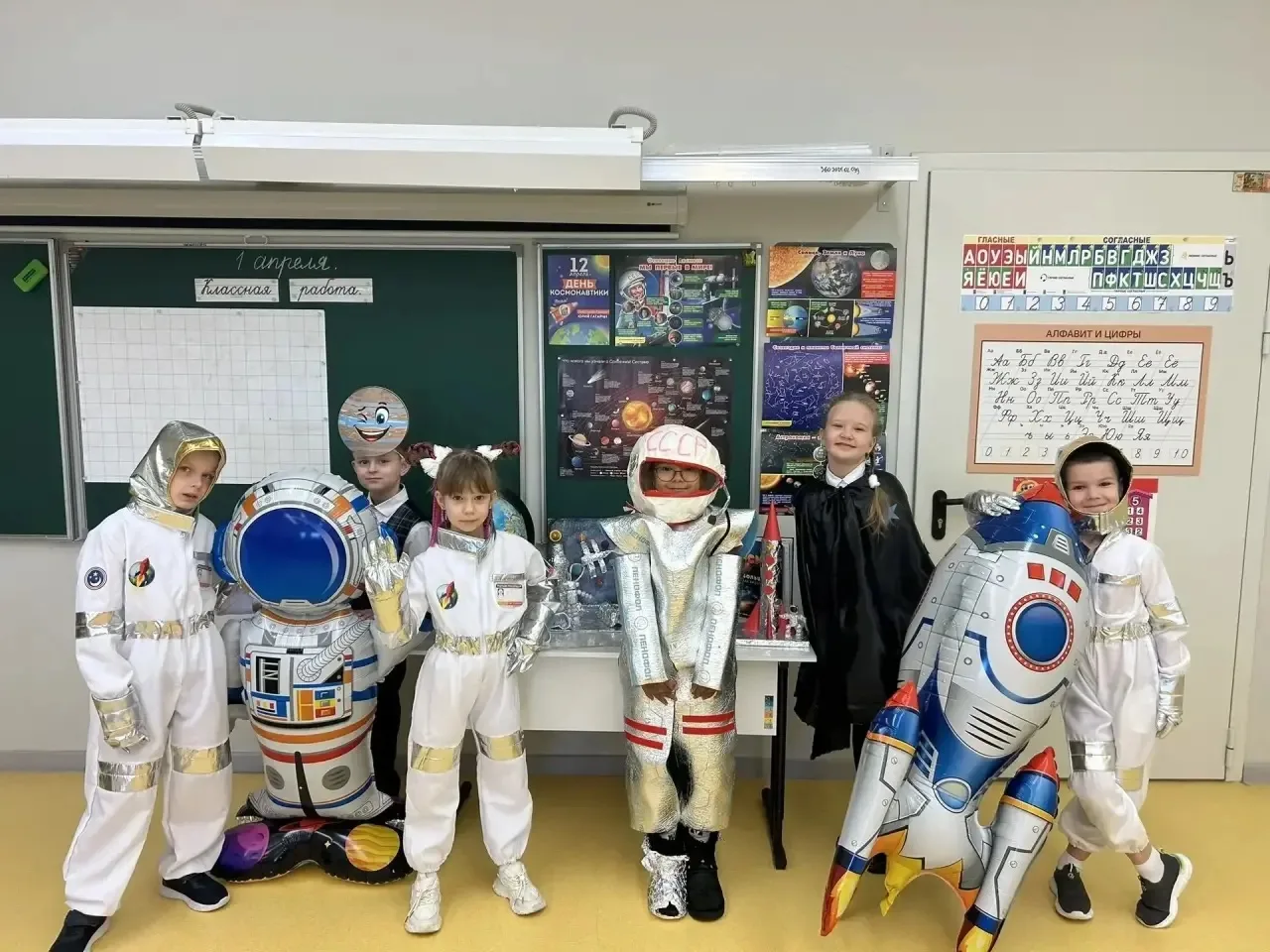 🚀 Неделя космонавтики в школе «Созвездие» 🌌 Путешествие по звёздам, не выходя из школы Наша школа пр