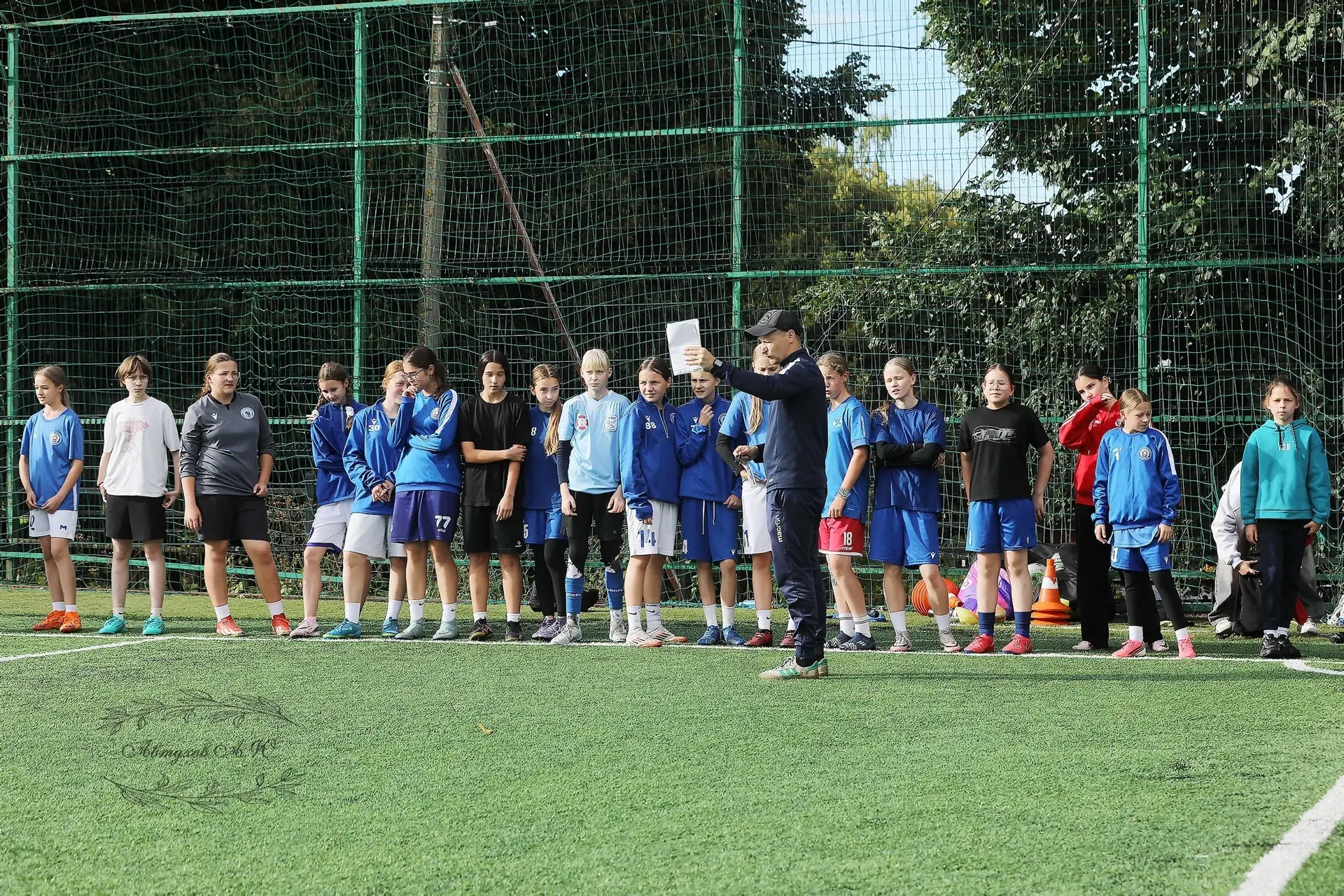 ⚽ Можайские футболистки готовятся к важному матчу!