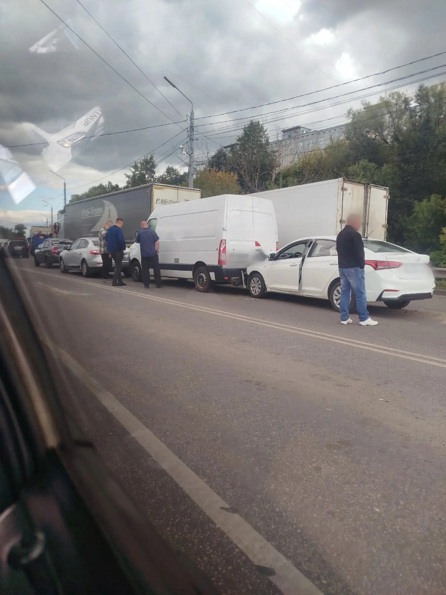❗️На Калужском шоссе паровозик из нескольких автомобилей