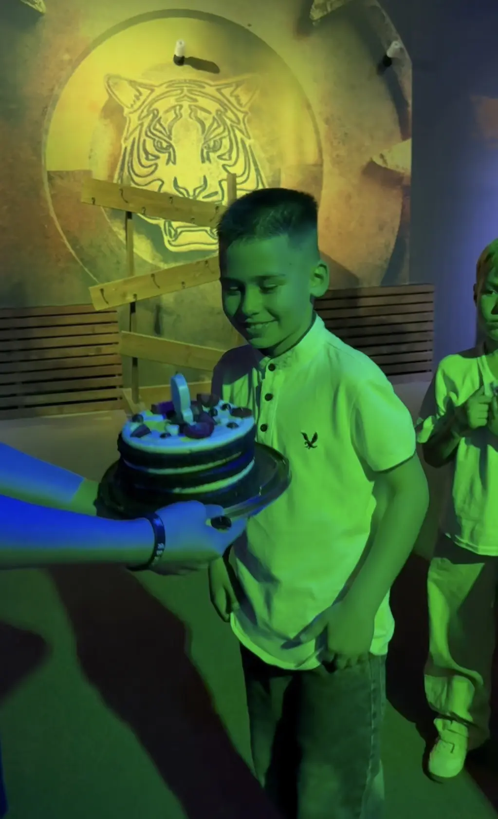 Вчера был его день. Сегодня — ваши поздравления 🥳
