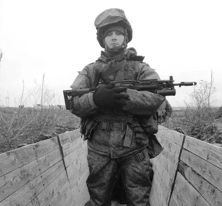 На СВО погиб знаменитый помощник Жириновского, известный по мему «Сафонов, оплатить!»
