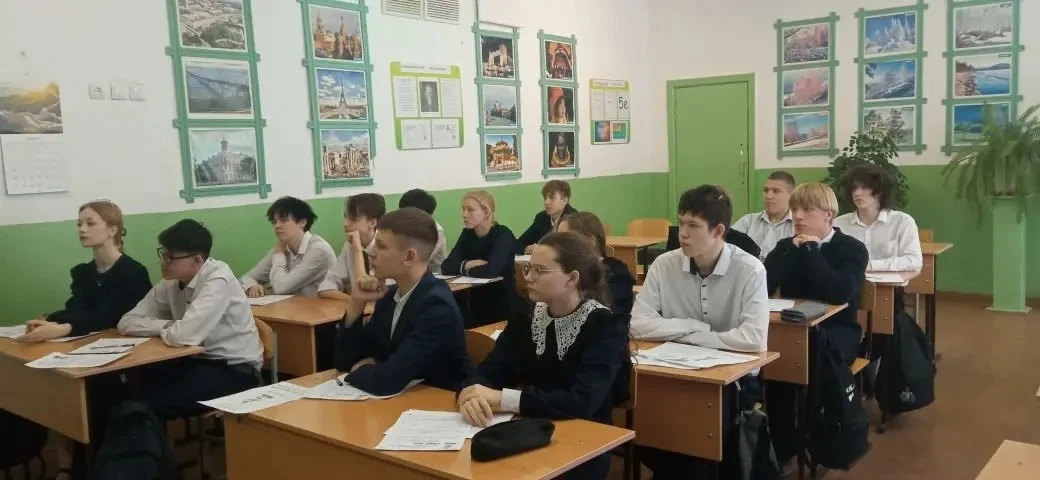 🇷🇺Сегодня наши ученики, родители и педагоги присоединились к международной патриотической акции «Дик