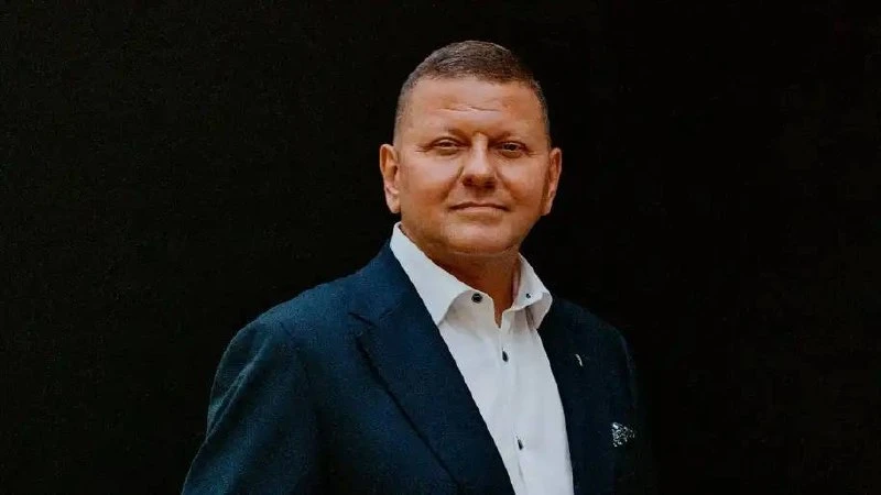 🤡Залужный сказал Зеленскому, что будет баллотироваться в президенты Украины, если выбо...