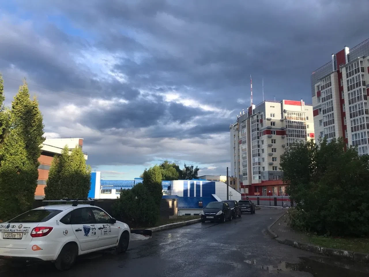 Циклон принесёт в Марий Эл 16 июня грозы, дожди и сильный ветер.

Порывы при грозе могут достигать 1