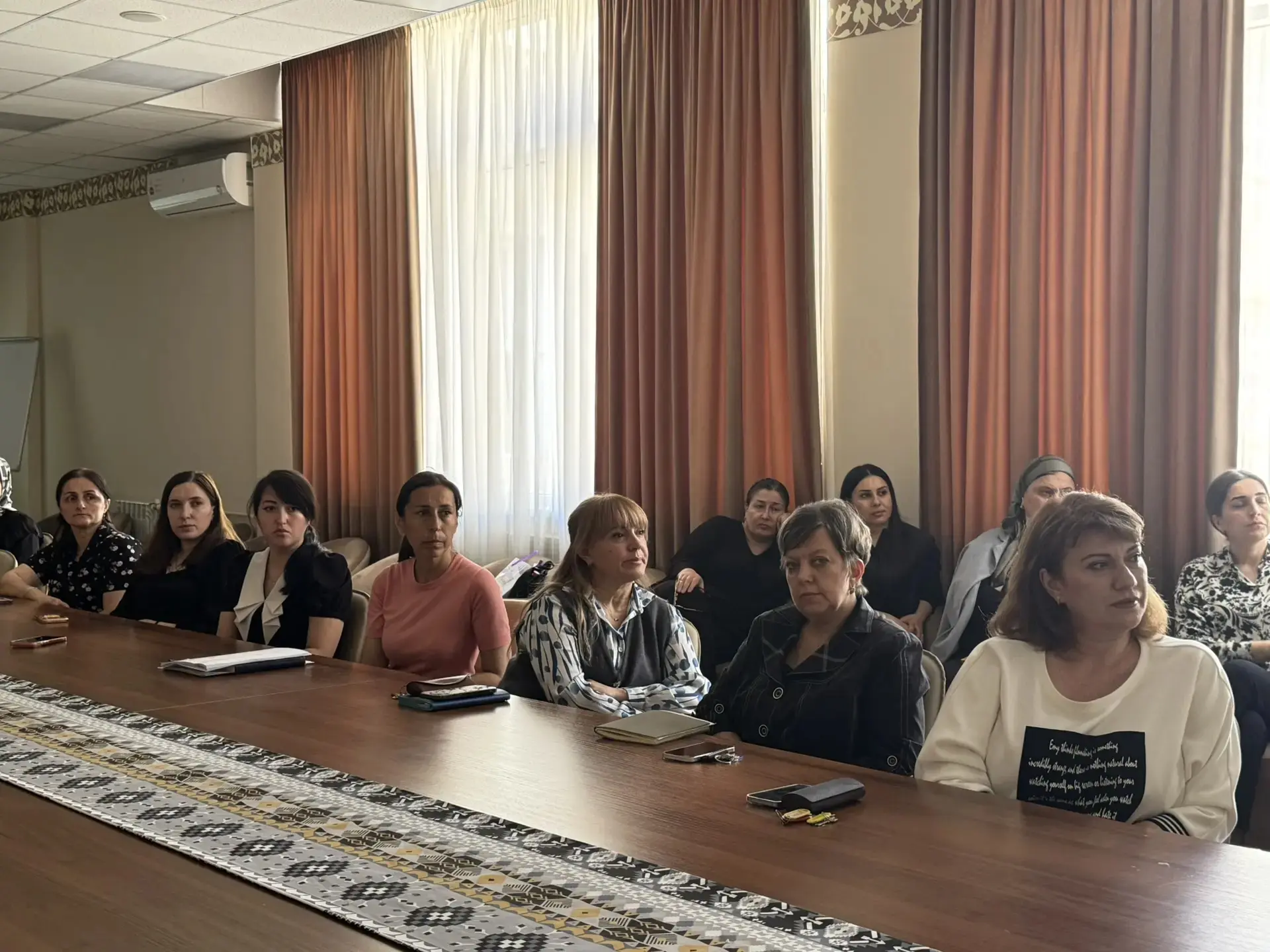 Забота о здоровье начинается со знаний В Республиканском центре образования состоялась важная и поле