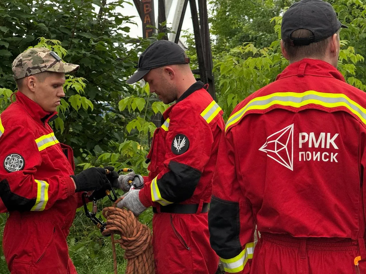 РМК Поиск приехали помогать с устранением последствий.