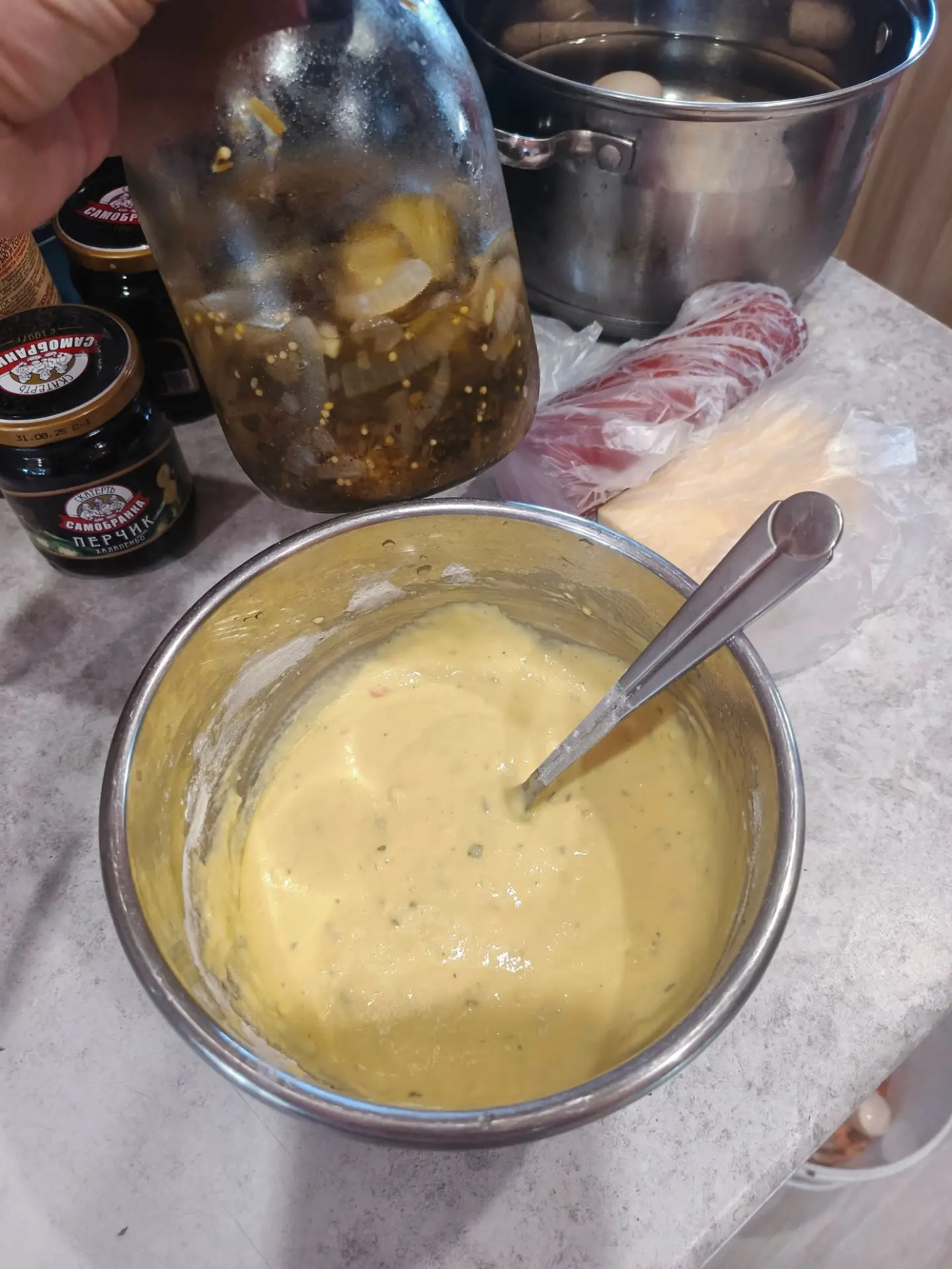 По быстрому пиццу 🍕 сейчас сделаю, рецептик скину позже.