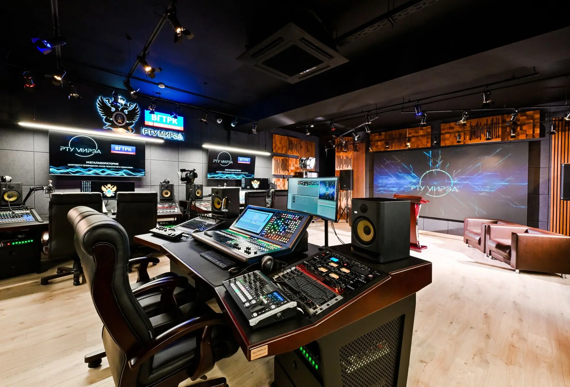 🔍 Знакомимся с мегалабораторией цифрового телевидения, саунд-технологий и медиасвязи