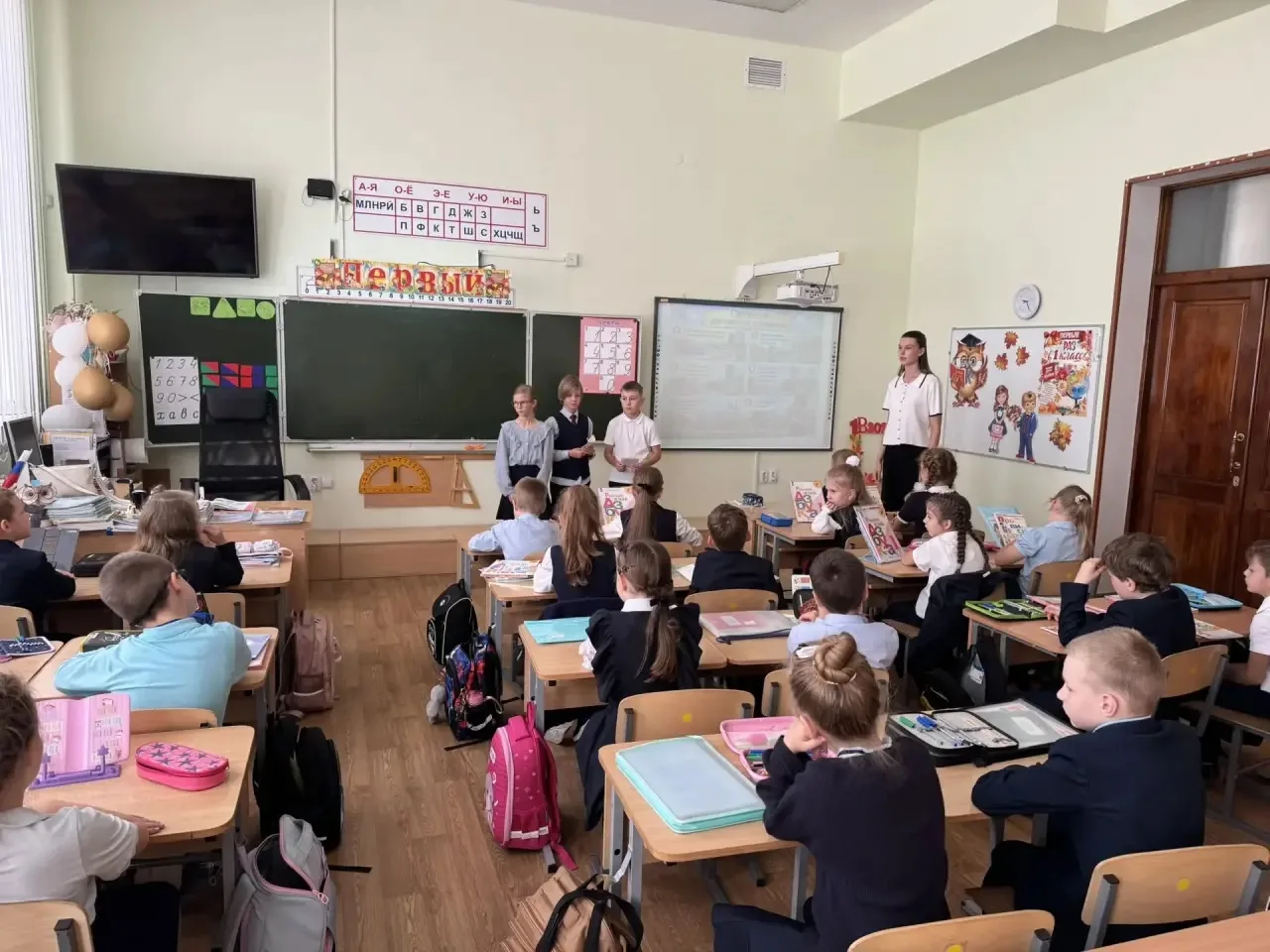 В рамках Всероссийской профилактической акции "Внимание -  дети!" 23 сентября ученики 4...