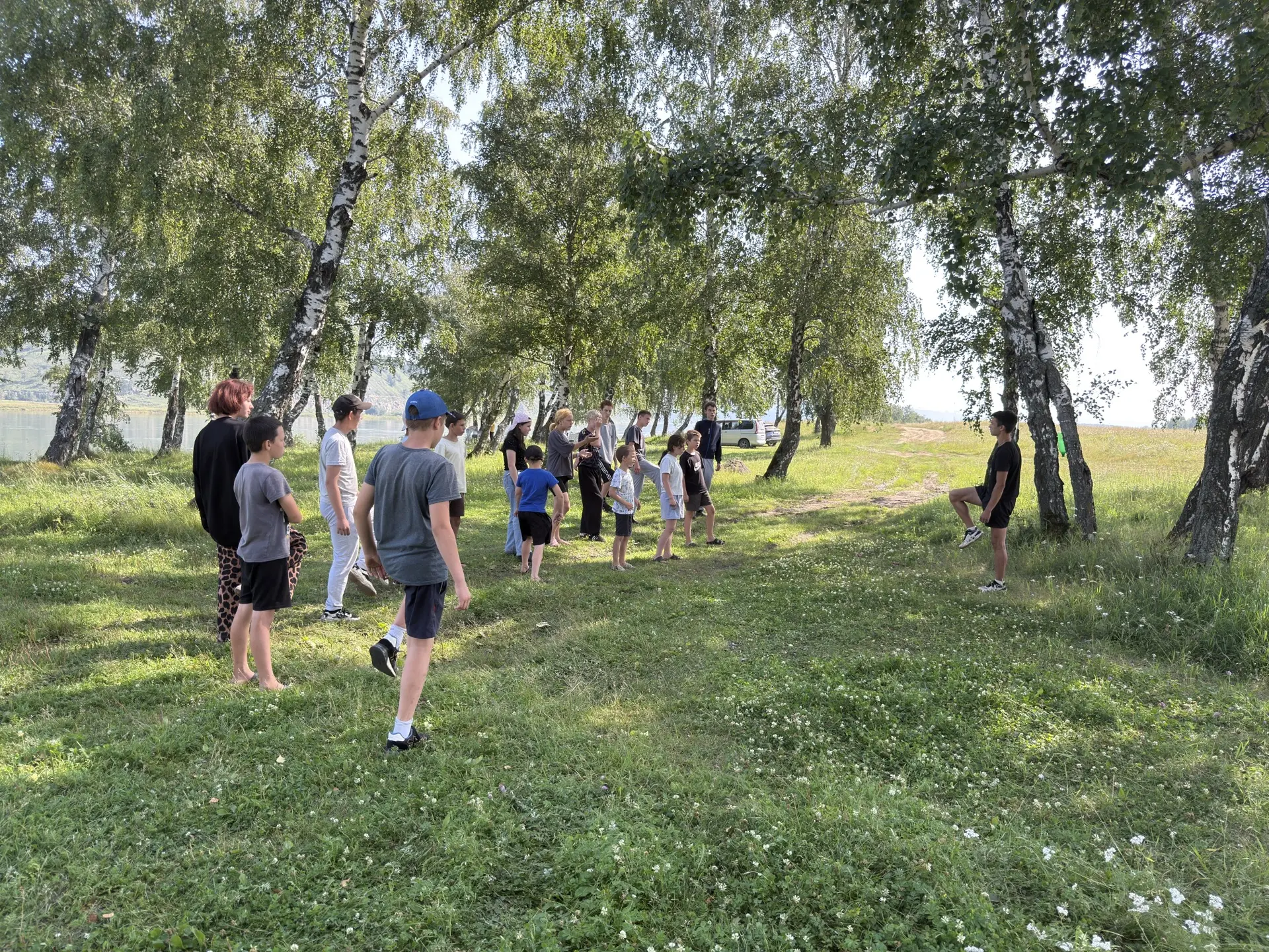 Сегодня, в преддверии Дня физкультурника, на берегу реки Ангара состоялась спортивная а...