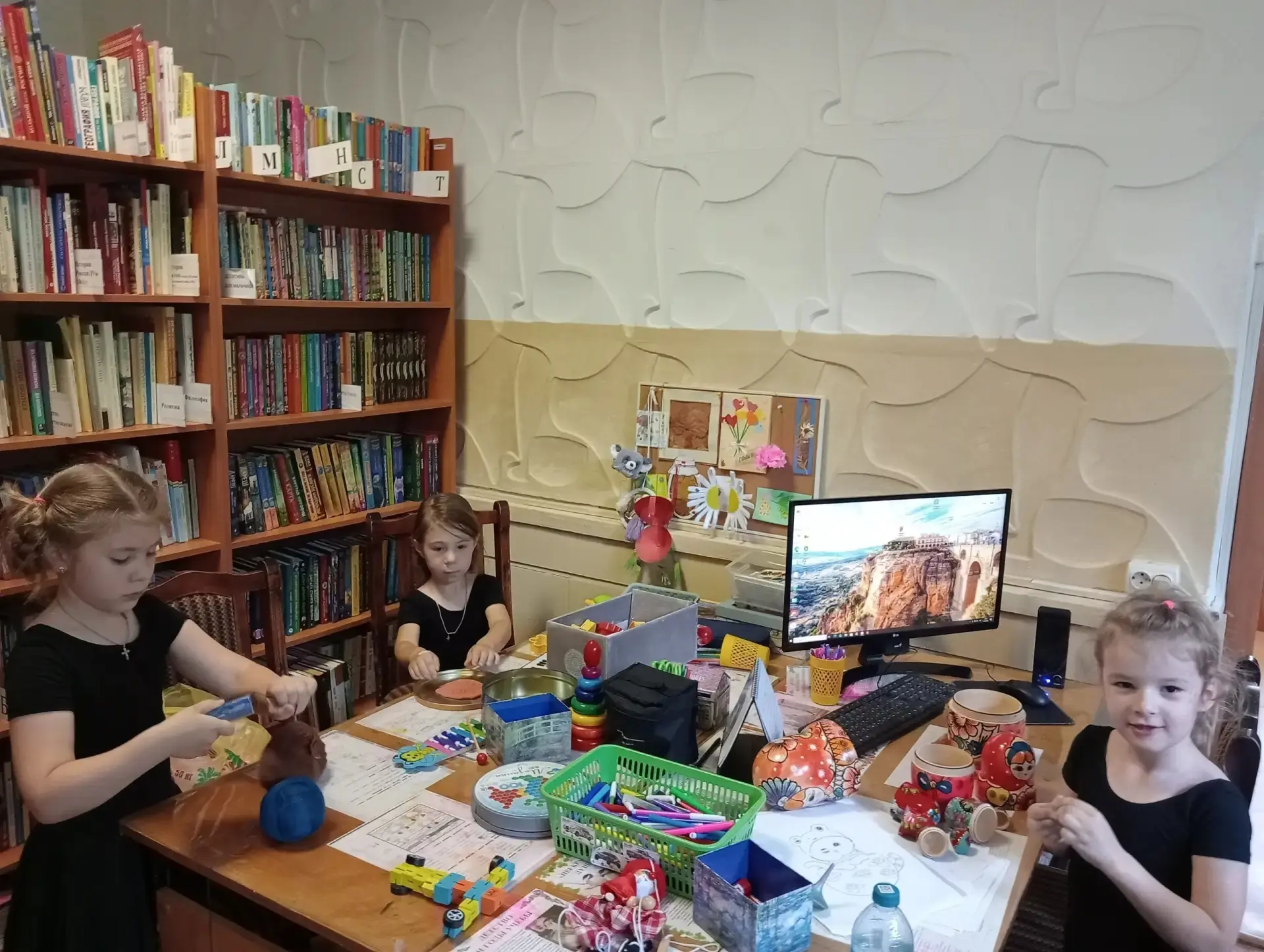 🔆Куклы из ниток захватили субботу!
✔️Сегодня в Ильинско-Усовской сельской библиотеке было особенно 