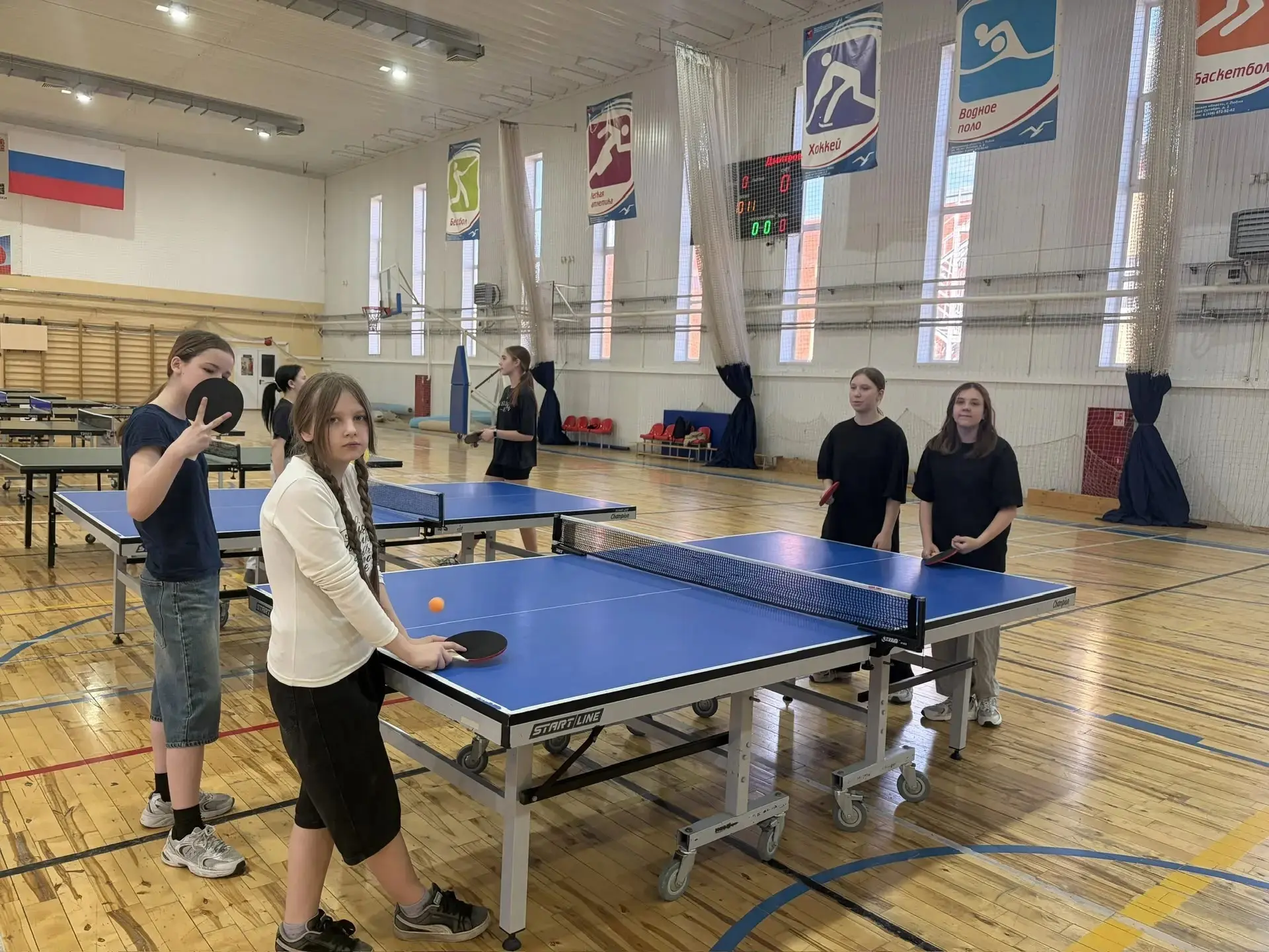 🏓 Наши ребята на городских соревнованиях по настольному теннису!  Сегодня в спортивном комплексе про